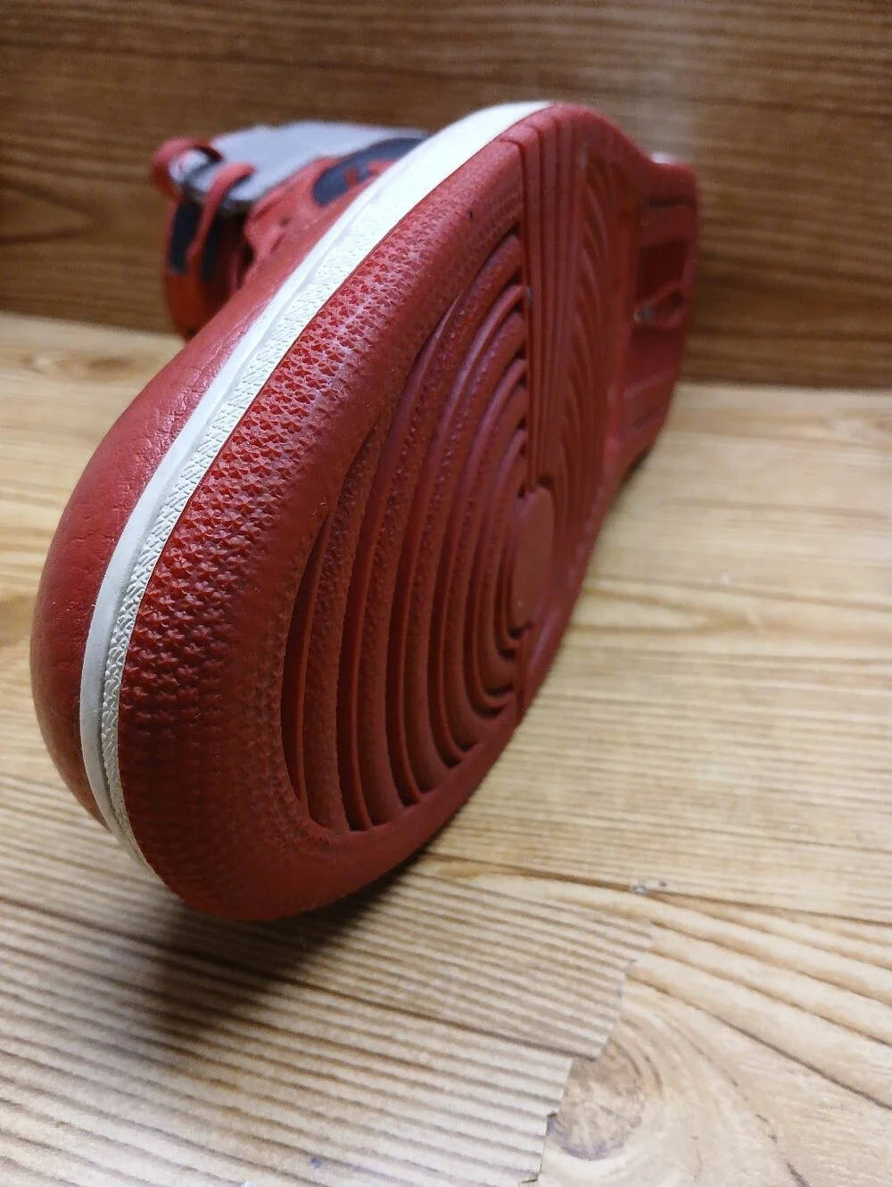 Vintage Nike Air Jordan Mid Fire Red Gray Men’s High-Top Basketball Sneakers